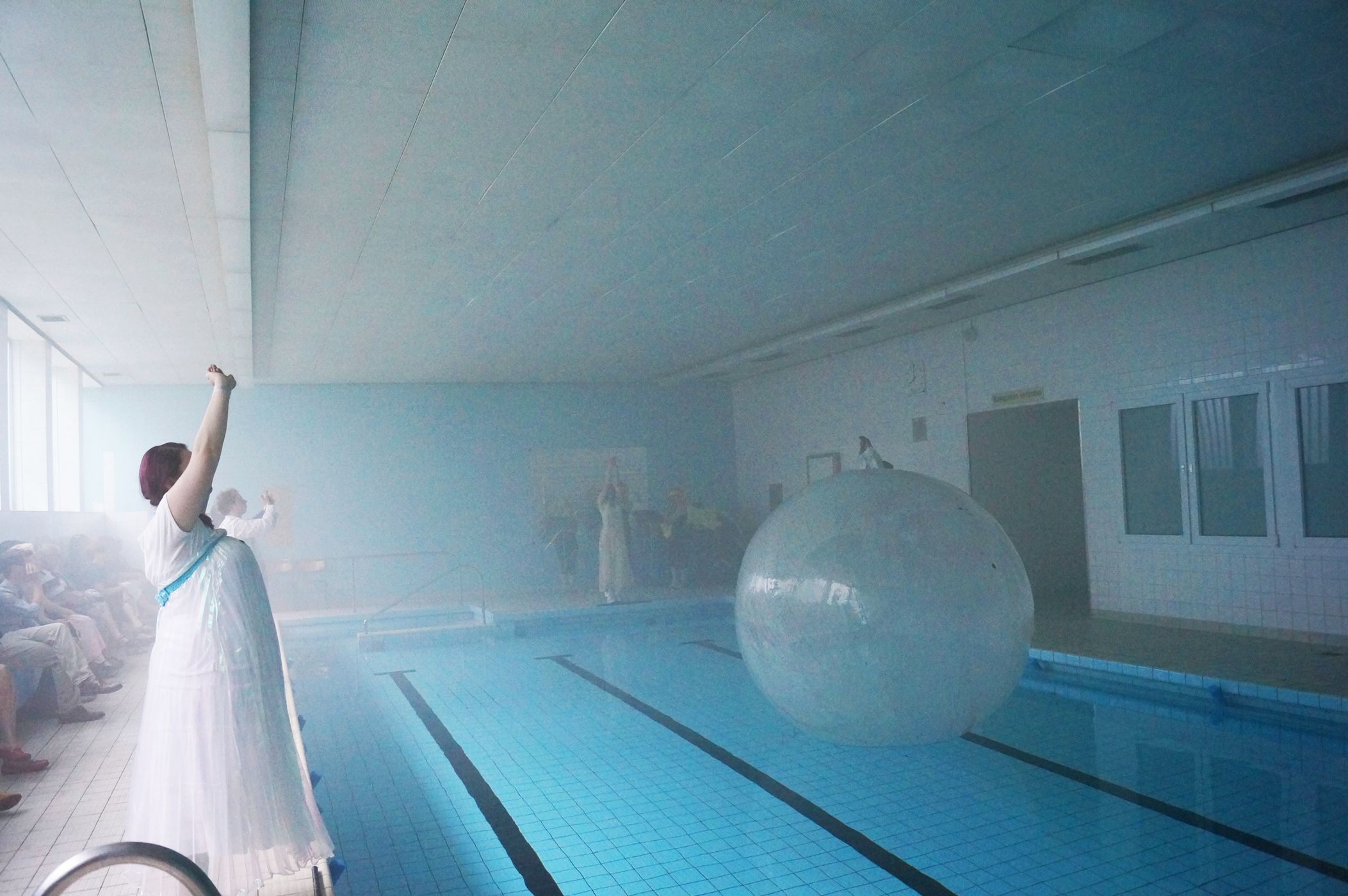 Robert Kraatz
Bühnenbild
Setdesign
Szenographie