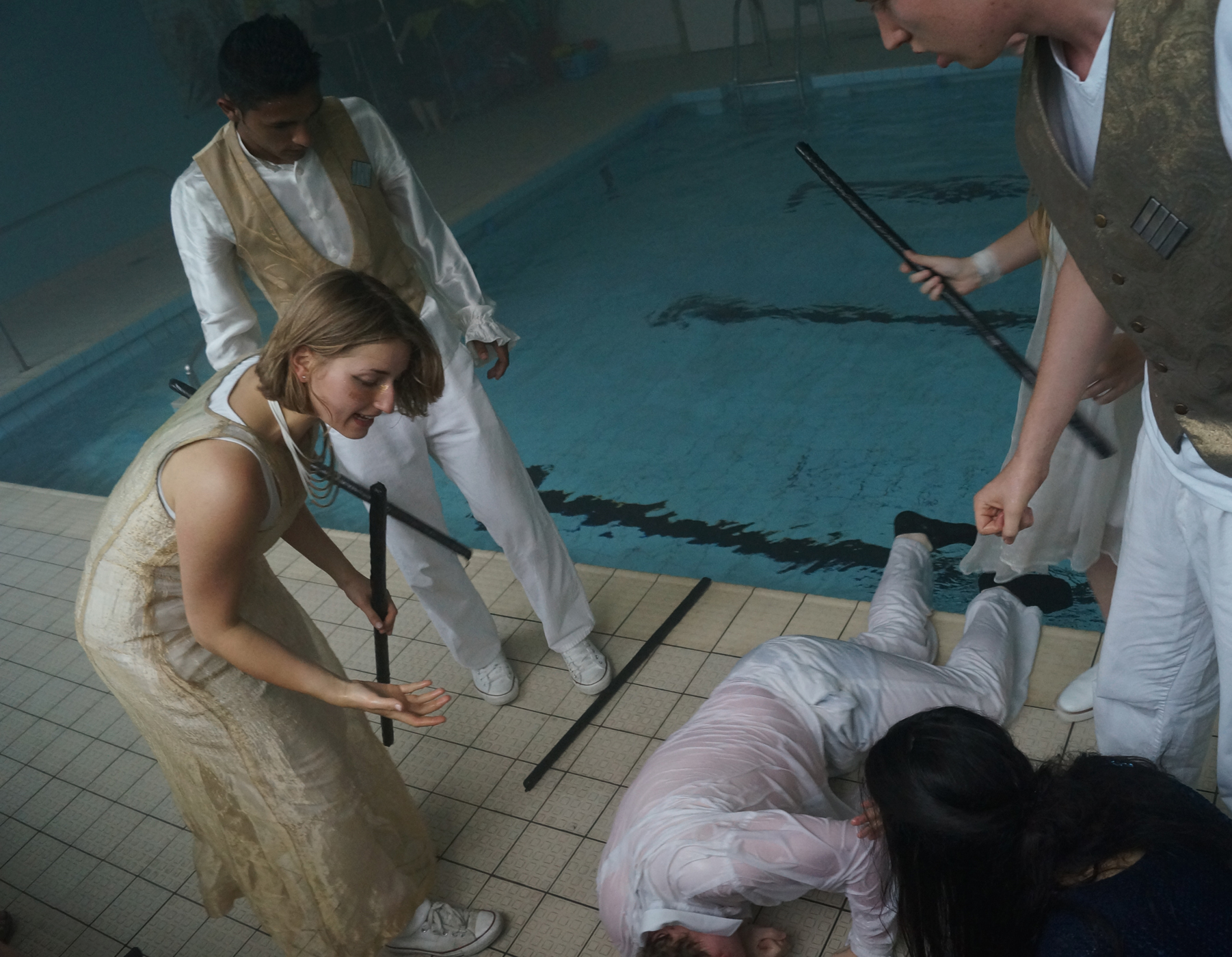 Robert Kraatz
Bühnenbild
Setdesign
Szenographie