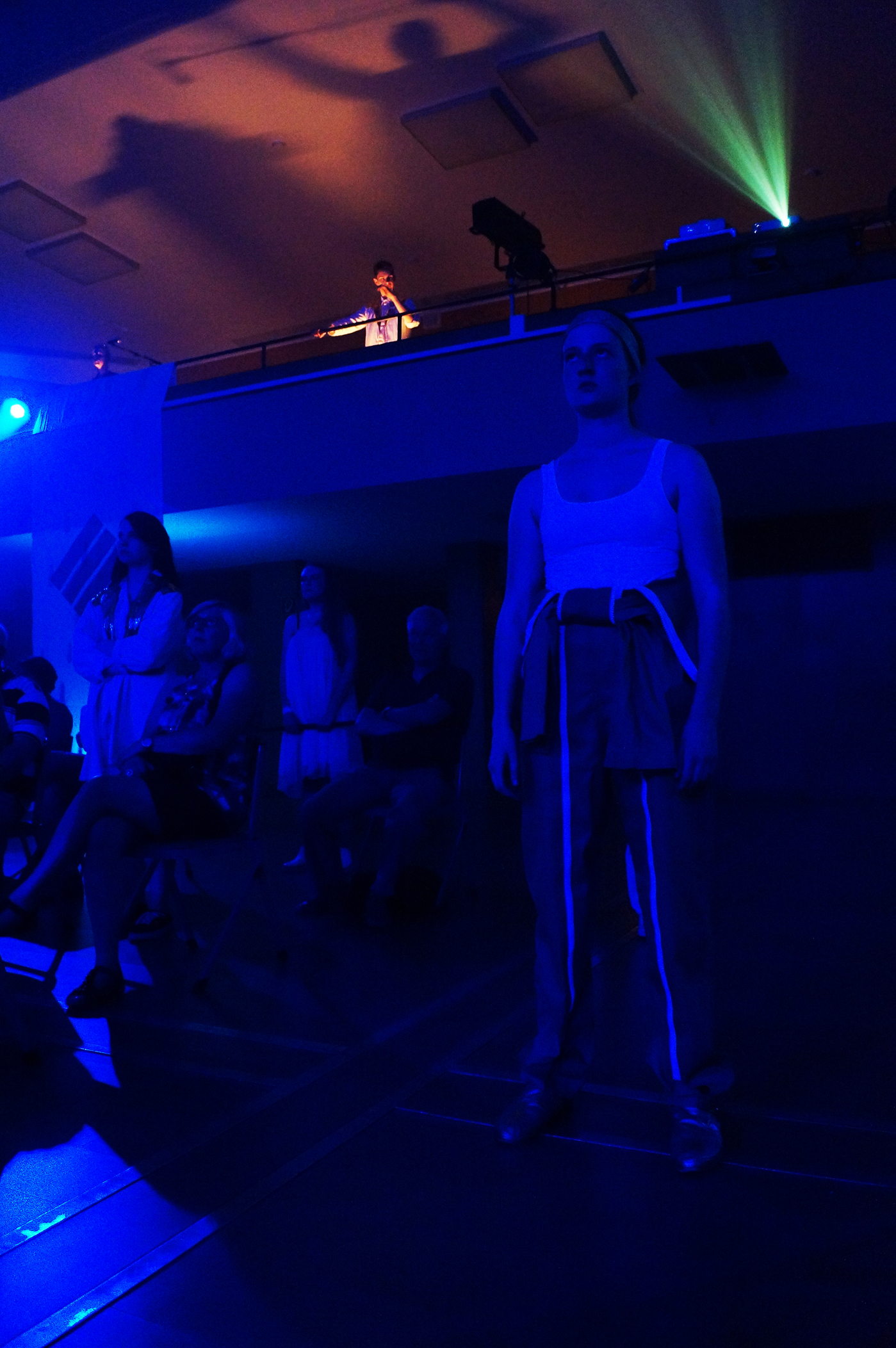 Robert Kraatz
Bühnenbild
Setdesign
Szenographie