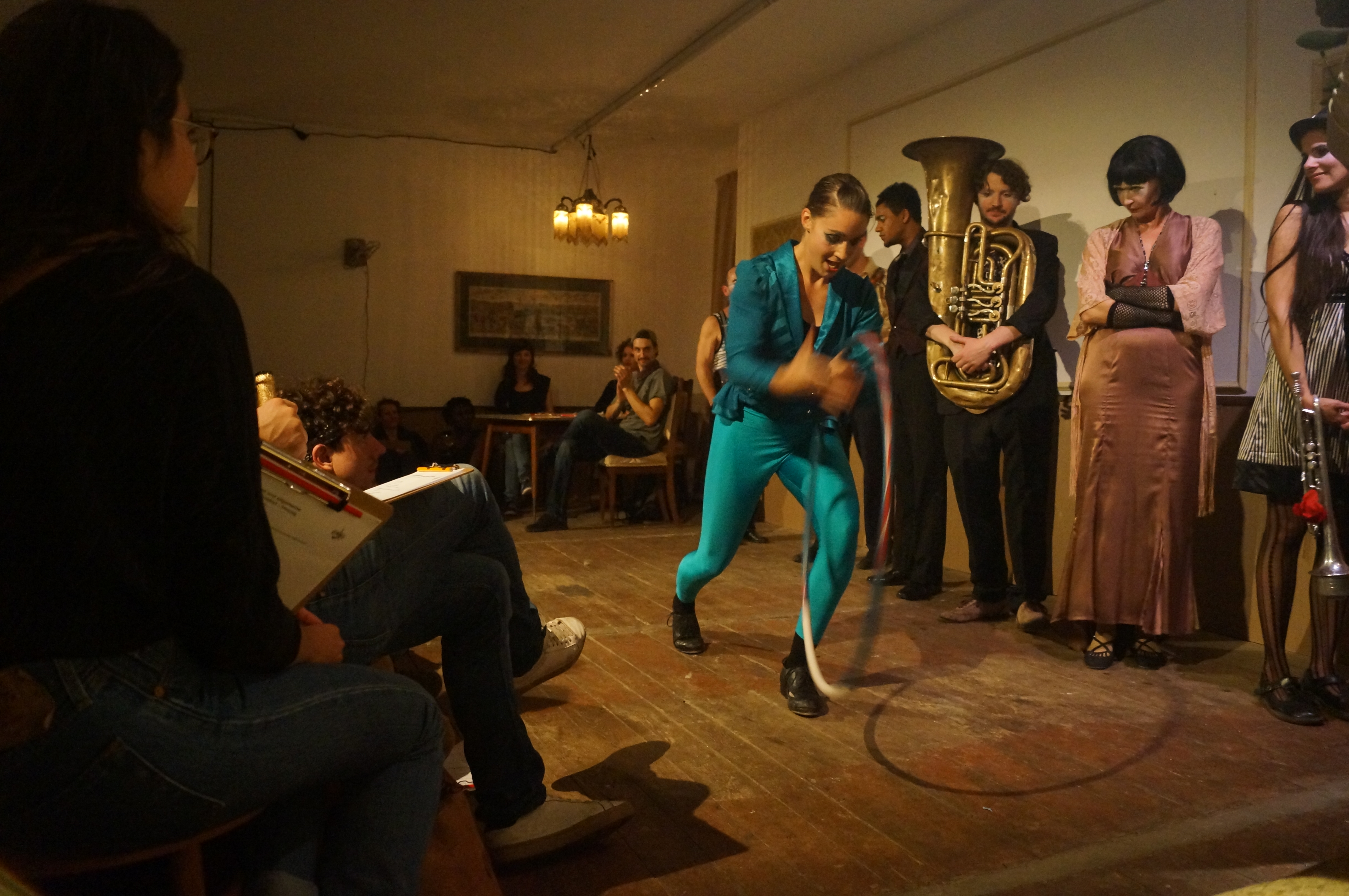 Robert Kraatz
Bühnenbild
Setdesign
Szenographie