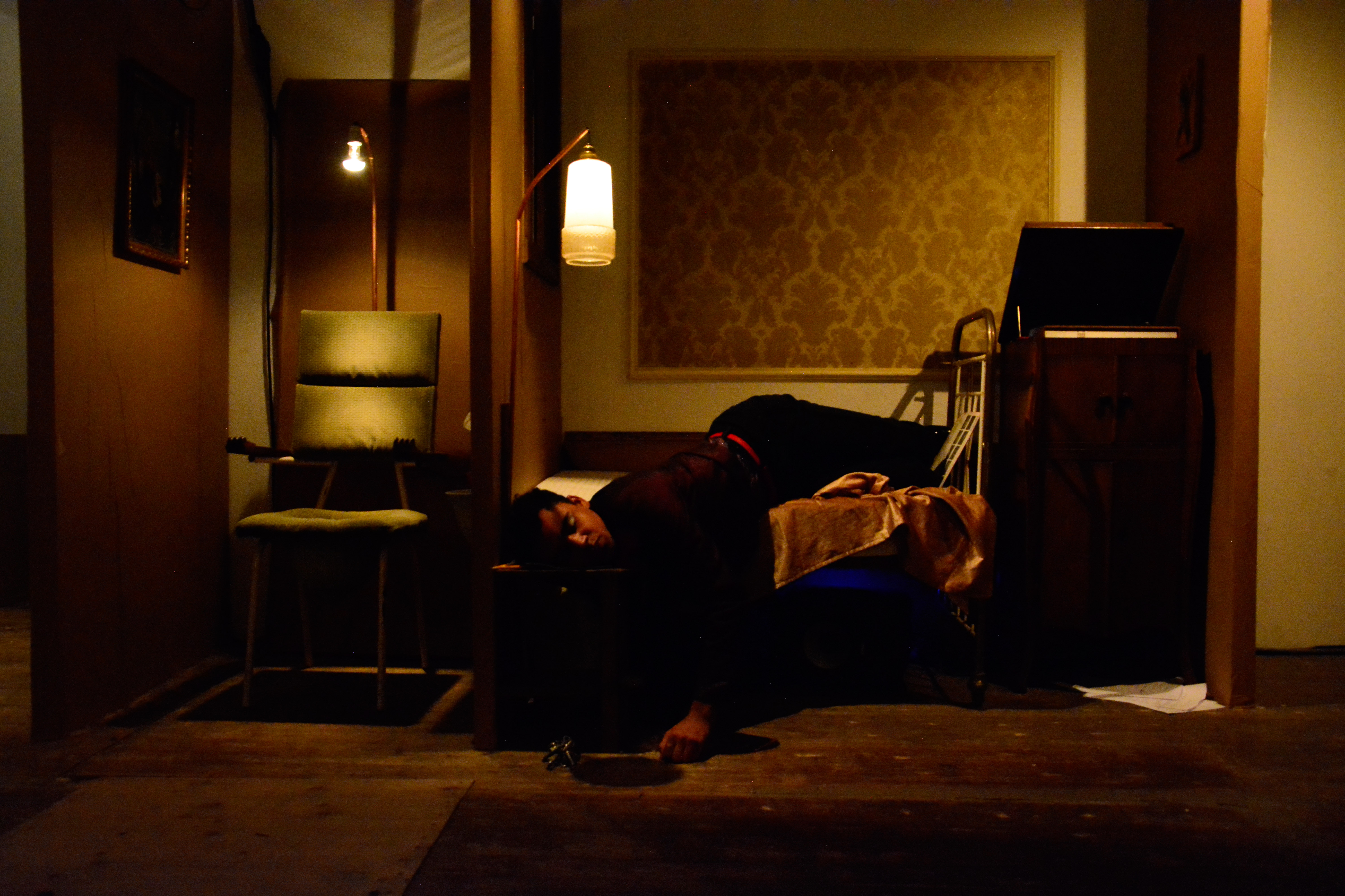 Robert Kraatz
Bühnenbild
Setdesign
Szenographie