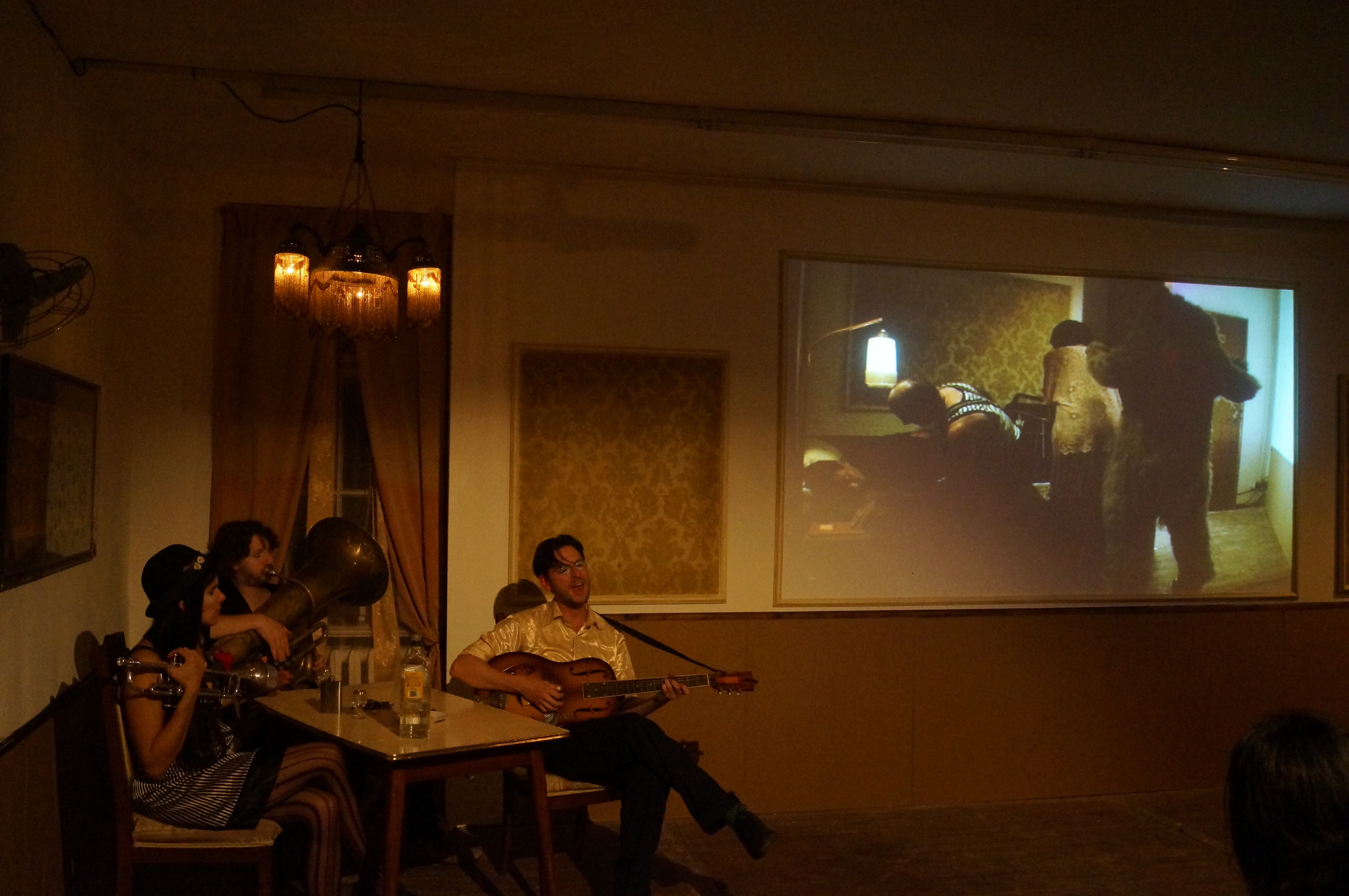 Robert Kraatz
Bühnenbild
Setdesign
Szenographie