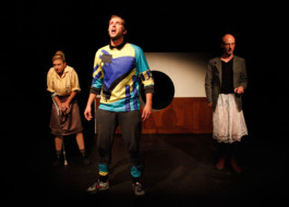 Robert Kraatz
Bühnenbild
Setdesign
Szenographie