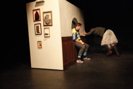 Robert Kraatz
Bühnenbild
Setdesign
Szenographie