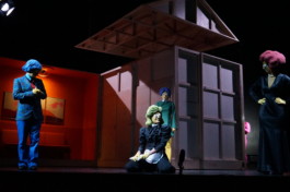 Robert Kraatz
Bühnenbild
Setdesign
Szenographie