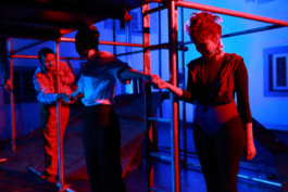 Robert Kraatz

Bühnenbild
Setdesign
Szenographie