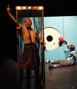 Robert Kraatz
Bühnenbild
Setdesign
Szenographie