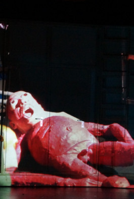 Robert Kraatz
Bühnenbild
Setdesign
Szenographie