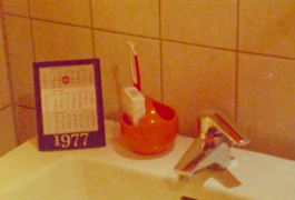 Robert Kraatz

Bühnenbild
Setdesign
Szenographie