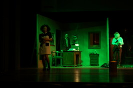 Robert Kraatz
Bühnenbild
Setdesign
Szenographie