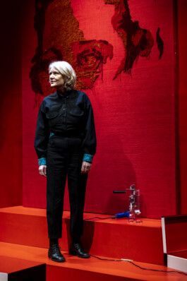 Robert Kraatz
Bühnenbild
Setdesign
Szenographie